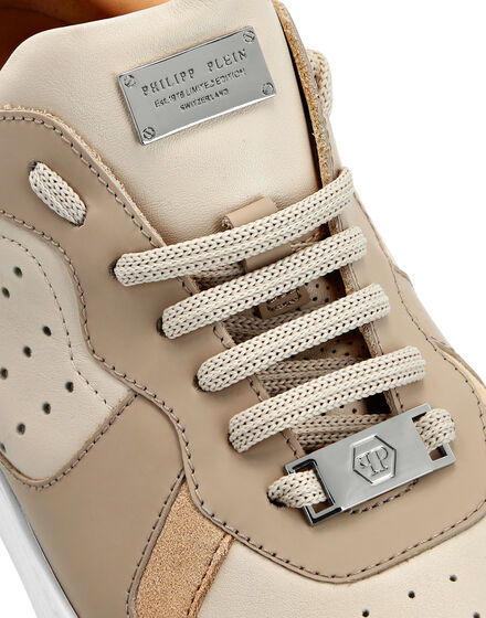 Lo-Top Sneakers mix leathers G.O.A.T. TM