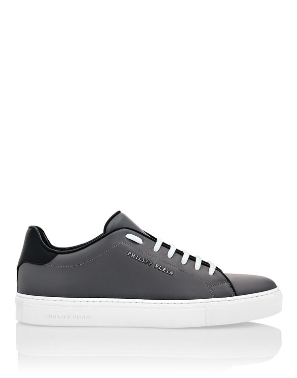 Leather Lo-Top Sneakers Istitutional