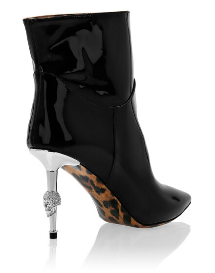 Soft Patent leather Boots Mid Heels Mid Skull